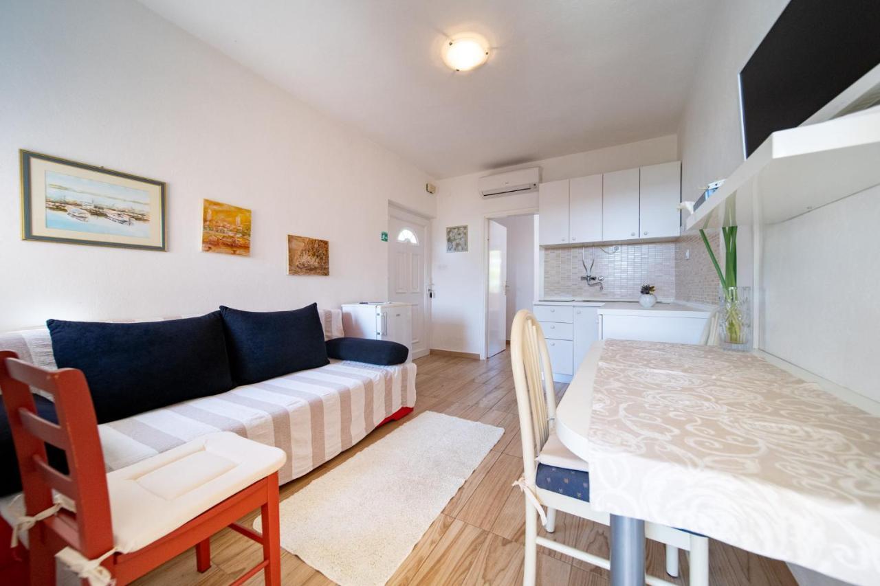 Barbat na Rabu Apartmani Milena מראה חיצוני תמונה