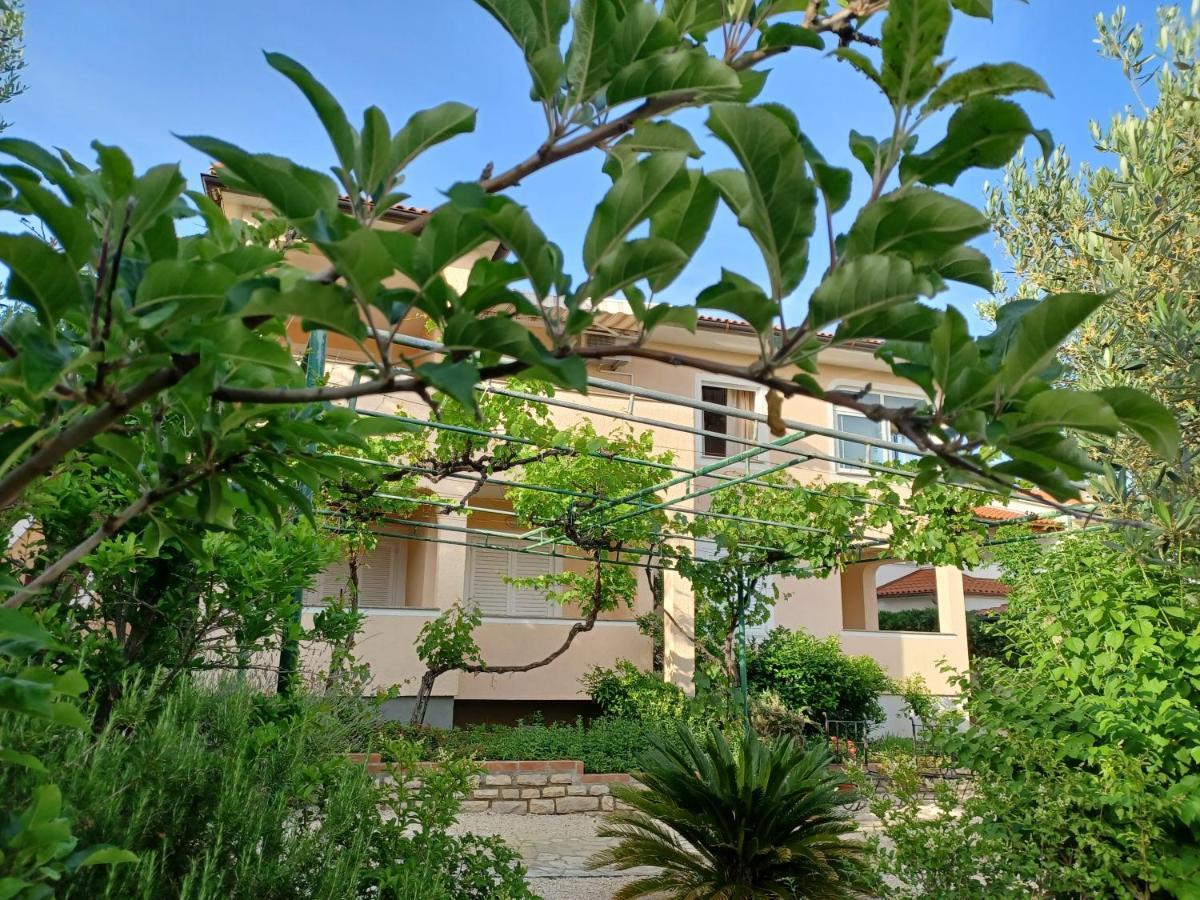 Barbat na Rabu Apartmani Milena מראה חיצוני תמונה